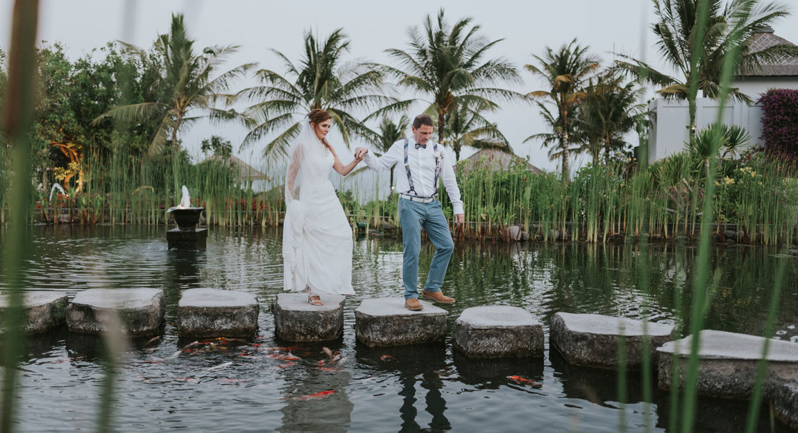 lagoon reception bali wedding