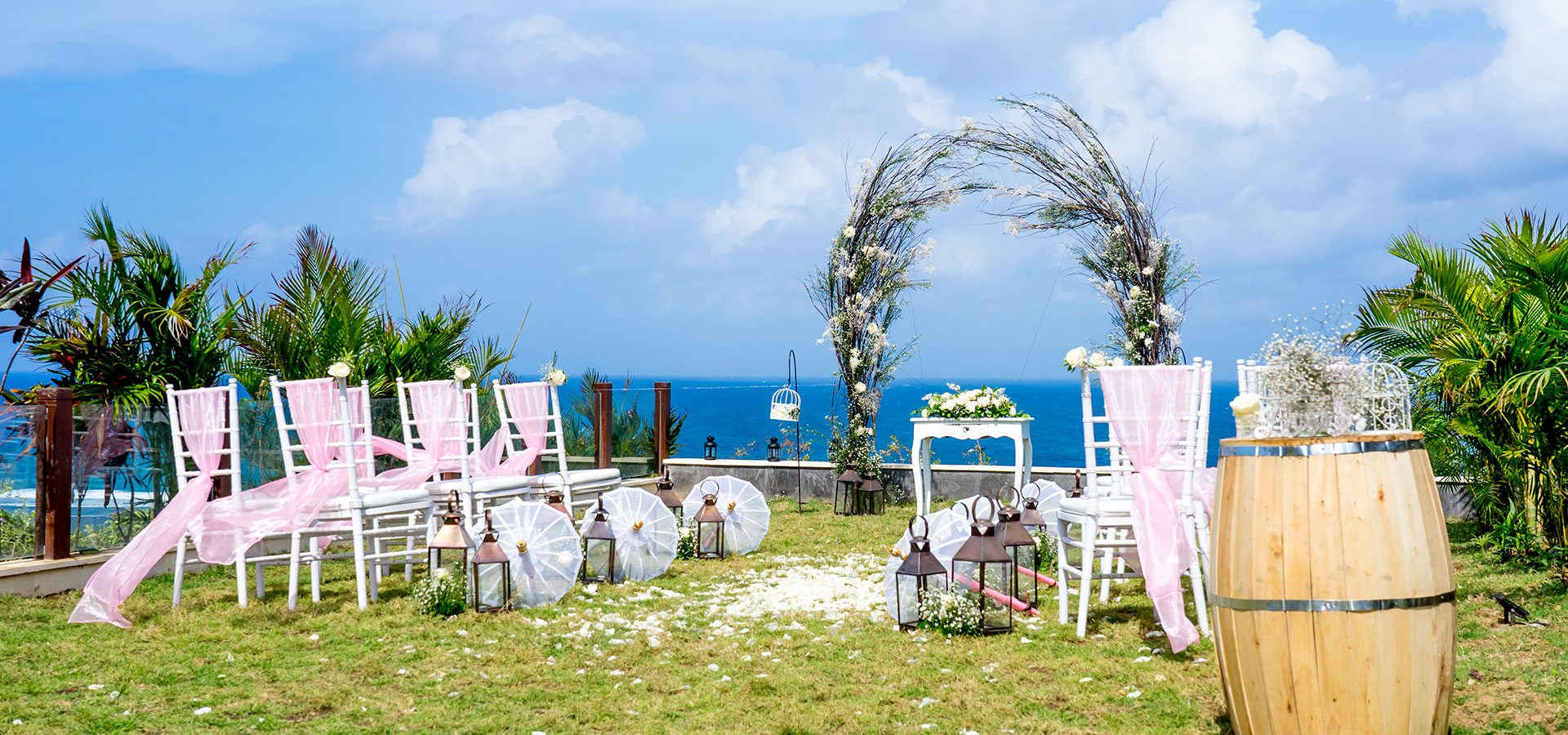 Romansa Bali Wedding Package At Samabe Bali Wedding Venue